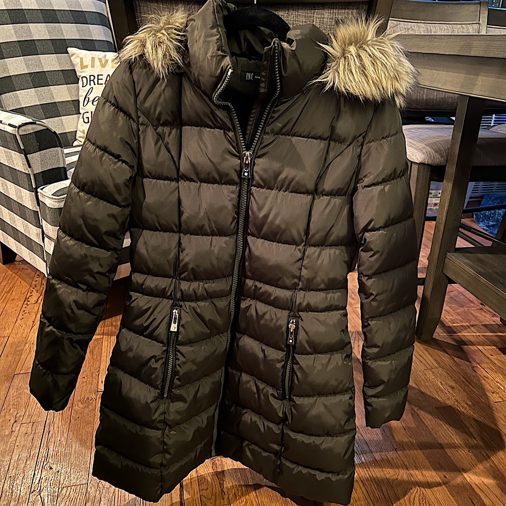 Warm winter jacket 3/4 length dark green beautiful with faux fur. I.N.C small
